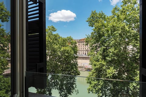 Apartment, 3 Bedrooms, 2 Bathrooms, River View | View from room