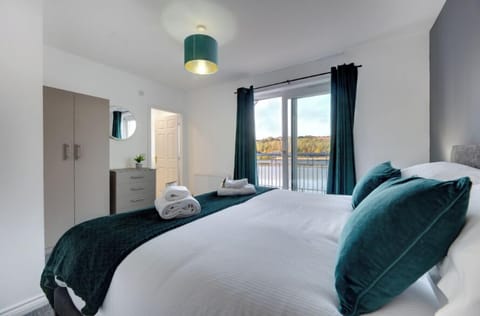 Family House, River View | 4 bedrooms, free WiFi