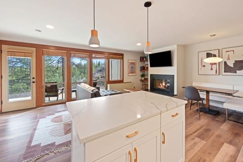 Condo, 1 Bedroom | Interior
