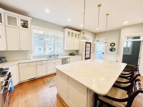 House, Multiple Beds, Balcony, Garden View | Private kitchen | Coffee/tea maker