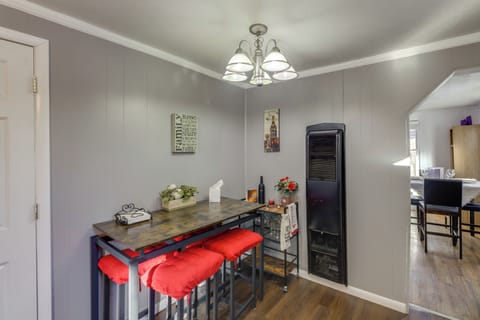 House (2 Bedrooms) | Interior