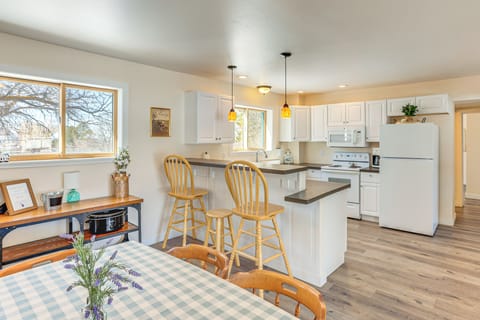 House (4 Bedrooms) | Interior