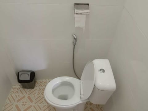 Free toiletries, bidet, soap, shampoo