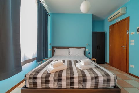 Classic Double Room, Non Smoking, Private Bathroom | Free WiFi