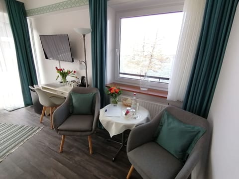 Comfort Double Room, Lake View | Hypo-allergenic bedding, in-room safe, desk, laptop workspace