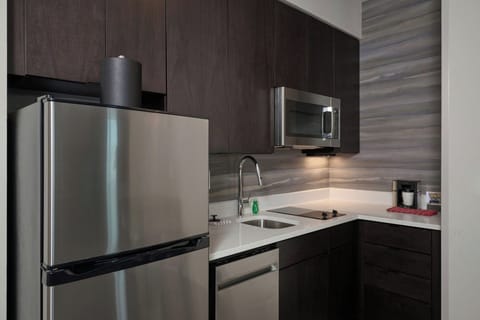 Studio, 1 King Bed with Sofa bed | Private kitchen