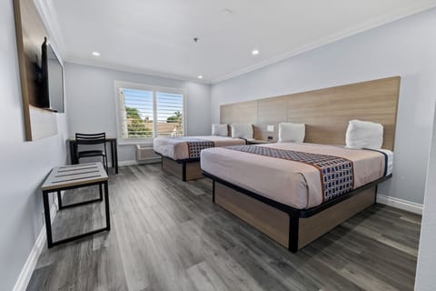 Double Room | Desk, free WiFi