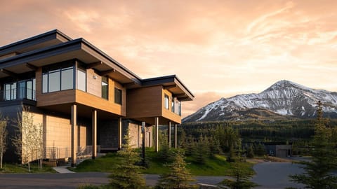 Condo, 2 Bedrooms | Exterior