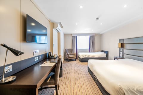 Premier Double or Twin Room, Accessible, Ensuite | Desk, iron/ironing board, free WiFi