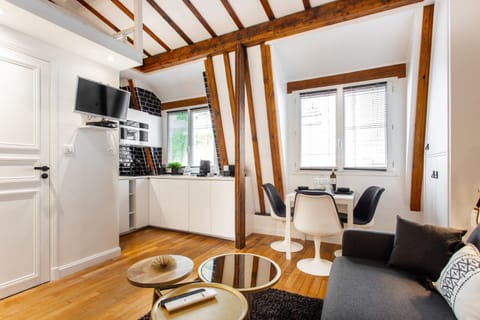 Apartment | Living area
