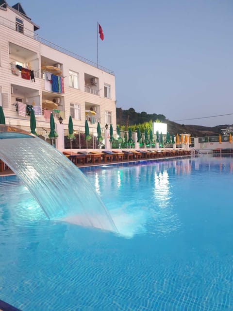 Seasonal outdoor pool