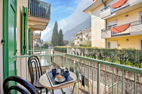 Family Apartment, Multiple Bedrooms (Ardaro 1) | Outdoor dining