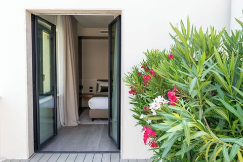 Deluxe Double Room | Terrace/patio