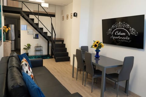 Apartment | Living area | Flat-screen TV