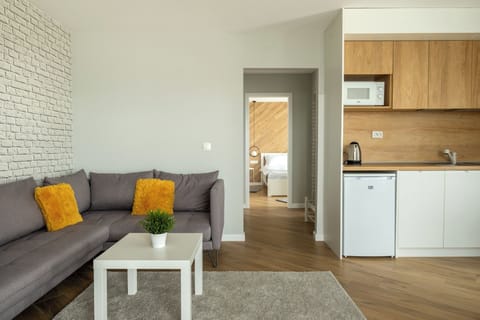 Apartment, 1 Bedroom, Balcony, Garden View | Living room