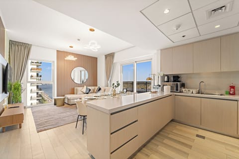 Premium Apartment, Balcony, Canal View | Private kitchen | Full-size fridge, microwave, oven, stovetop