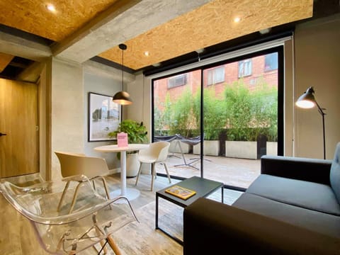 House | 1 bedroom