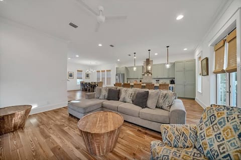 House, Multiple Beds (Saint Cecilia) | Living area