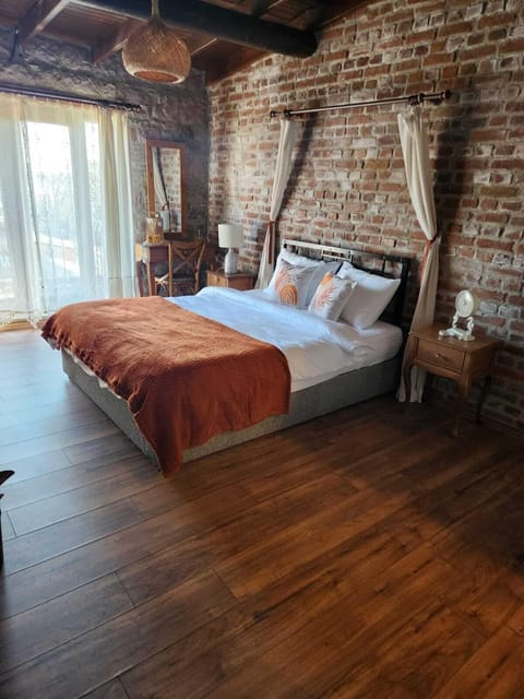 Classic Room, Balcony | Free WiFi, bed sheets