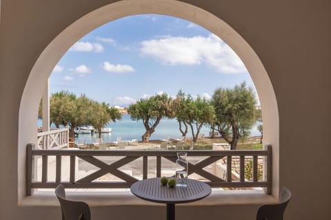 Deluxe Sea View Room | In-room safe, soundproofing, iron/ironing board, free WiFi