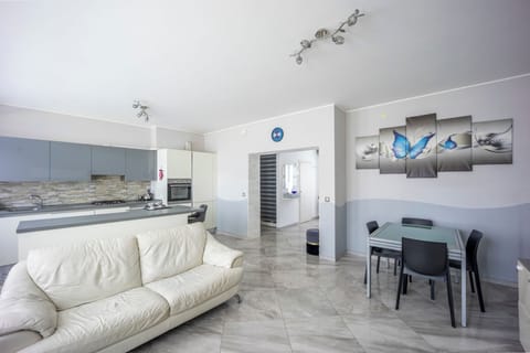 32-inch flat-screen TV with cable channels