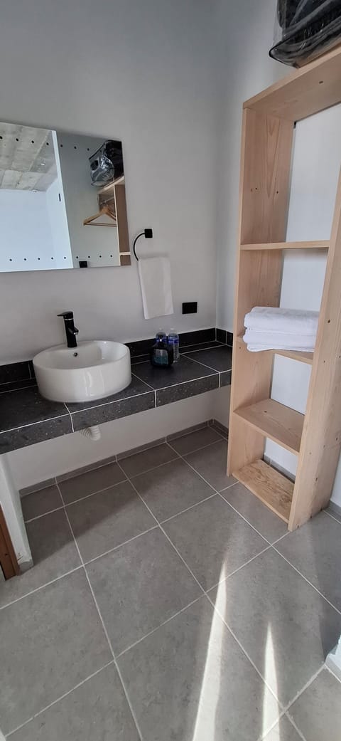 Comfort Double Room, Mountain View | Bathroom | Shower, towels, soap, shampoo