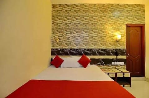 Deluxe Double Room | Free WiFi