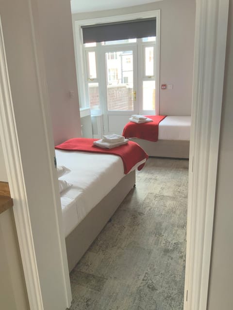 House | 1 bedroom