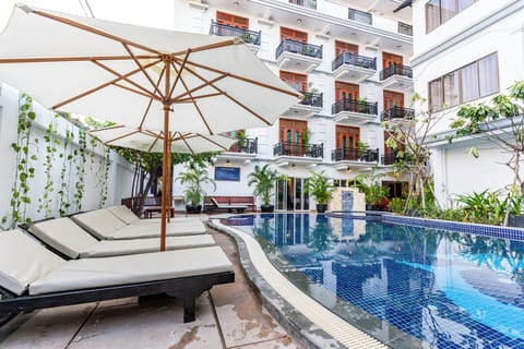 Indoor pool, outdoor pool