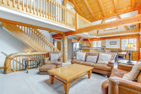 House (5 Bedrooms) | Interior