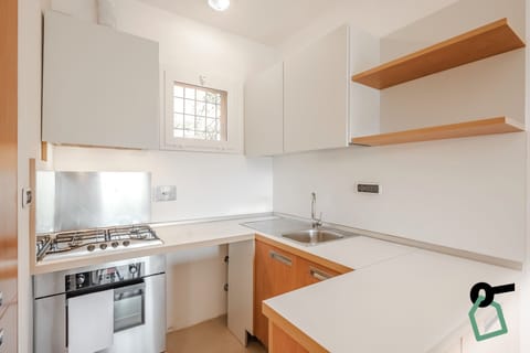 Apartment, Balcony | Private kitchenette | Fridge, stovetop, cookware/dishes/utensils