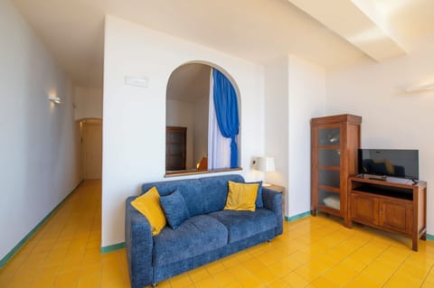 Deluxe Double Room, Sea View | Premium bedding, down comforters, minibar, in-room safe