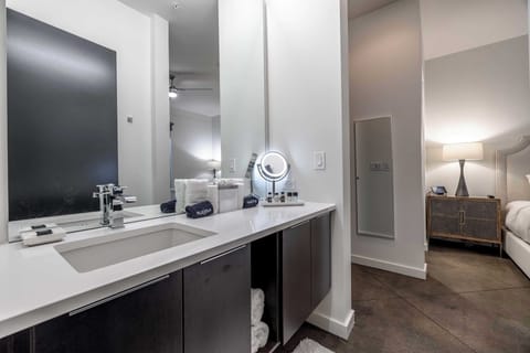 Studio (4 Bedrooms) | Interior