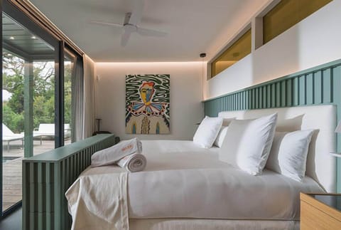 Luxury Double Room, Private Pool, Sea View | Premium bedding, minibar, in-room safe, desk