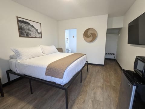 Single Room | Free WiFi