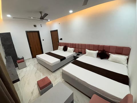 Luxury Quadruple Room, Balcony, Mountain View | Laptop workspace, WiFi (free)