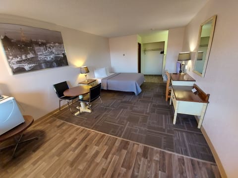 Comfort Single Room, Non Smoking, Private Bathroom | Desk, laptop workspace, free WiFi, bed sheets