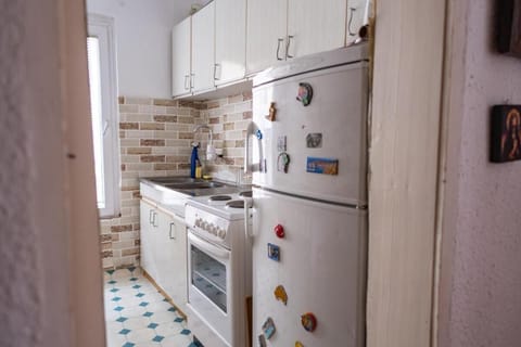 House, 4 Bedrooms, Smoking, Balcony | Interior