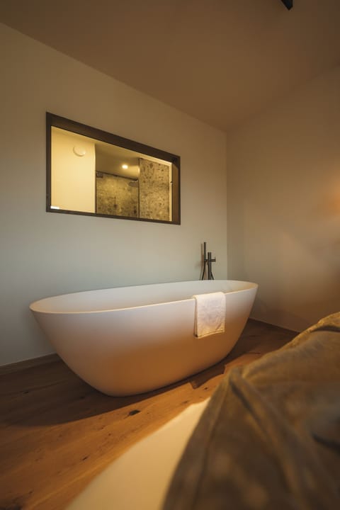 Free toiletries, hair dryer, bathrobes, slippers