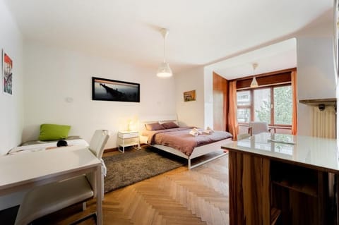 Basic House, Garden View | 5 bedrooms, WiFi (free), bed sheets