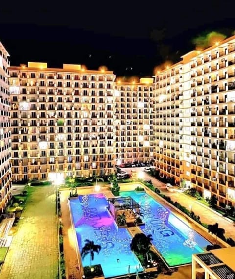 Room, 1 Bedroom, Smoking, Balcony | Pool | Outdoor pool