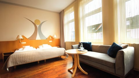 Premium Twin Room | Living area | 38-inch flat-screen TV with cable channels, printers