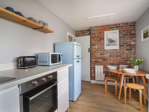 Fridge, dishwasher, electric kettle, toaster