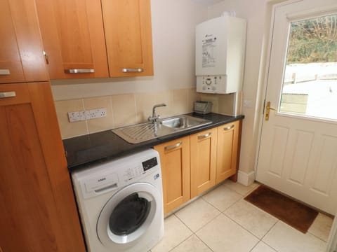 Fridge, dishwasher, electric kettle, toaster