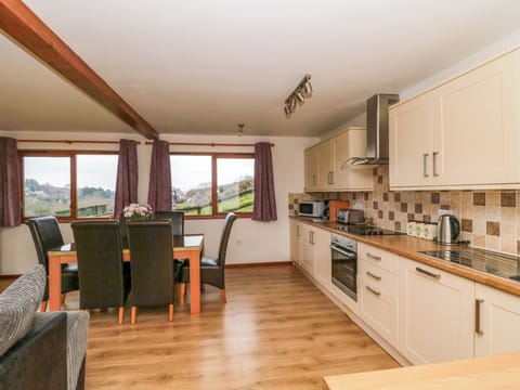 Fridge, dishwasher, electric kettle, toaster