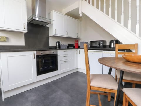 Fridge, dishwasher, electric kettle, toaster