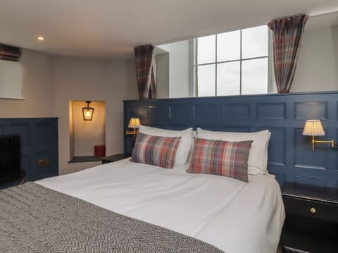 2 bedrooms, individually decorated, individually furnished, free WiFi