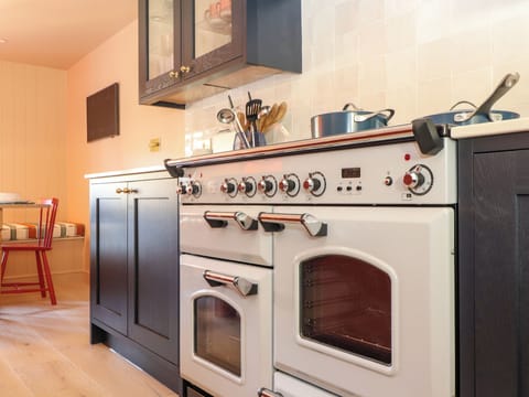 Fridge, dishwasher, electric kettle, toaster