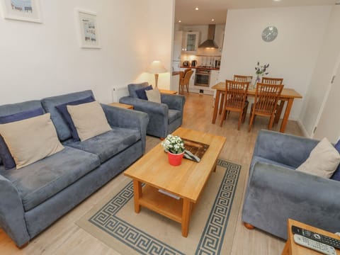 Cottage | Living area