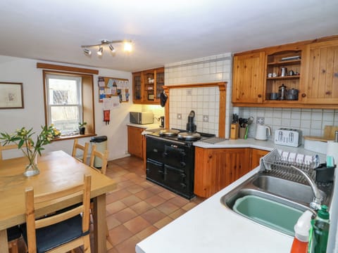 Fridge, electric kettle, toaster, cookware/dishes/utensils